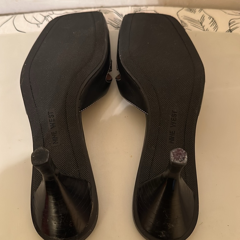 Shoes - Picture 7 of 7